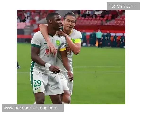 法比奥社媒分享甜蜜瞬间你最喜欢的照片是哪一张呢