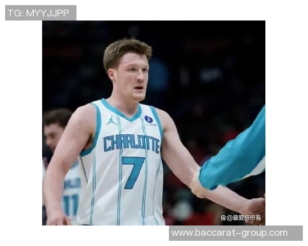 克尼佩尔高效发挥10中7三分5中3助力球队获胜贡献19分7板4助